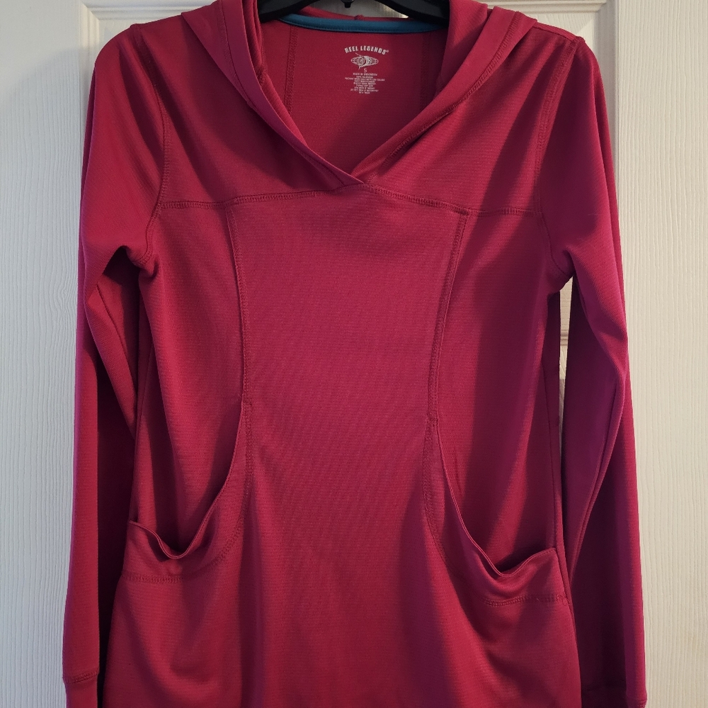 Ladies Reel Legends pullover with hood, size S